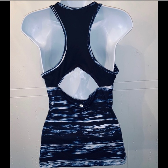 Lot of tank tops🤩 - Picture 3 of 8